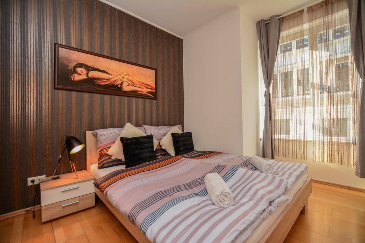 Design Free Parking Apartment In City Center Budapest Esterno foto